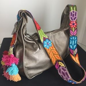 Handbags / Crossbody